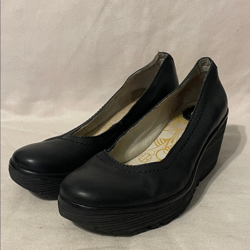 Fly London Women's Yoni Black Wedge Shoes